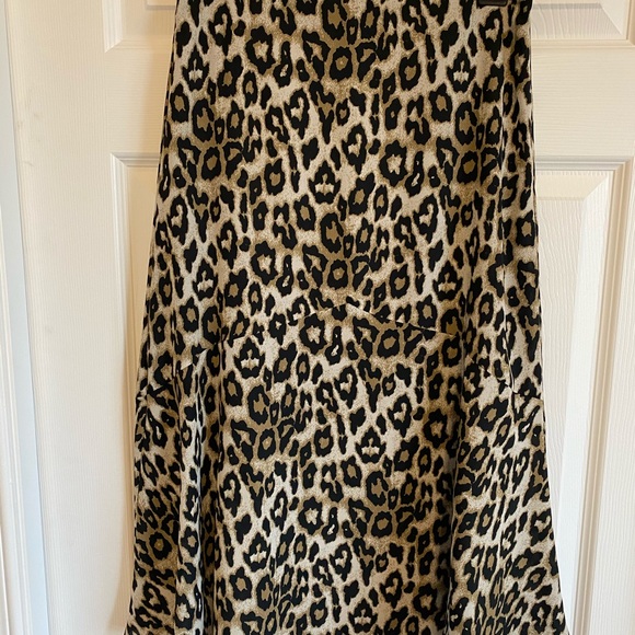 Banana Republic Leopard Skirt - Picture 2 of 3